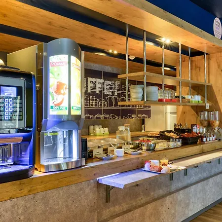 Sud Lattes 호텔 2*