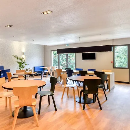 Sud Lattes 호텔 2*